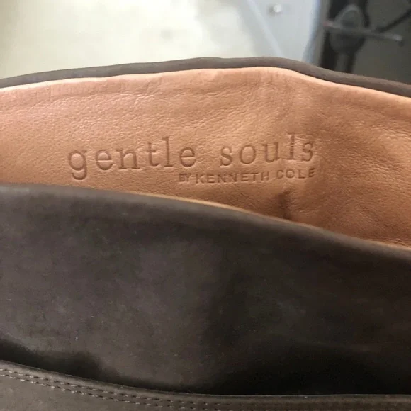 Gentle Souls by Kenneth Cole brown boots - Picture 5 of 8
